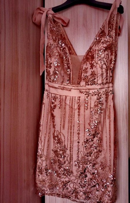 Разкошни рокли за предстоящите празници