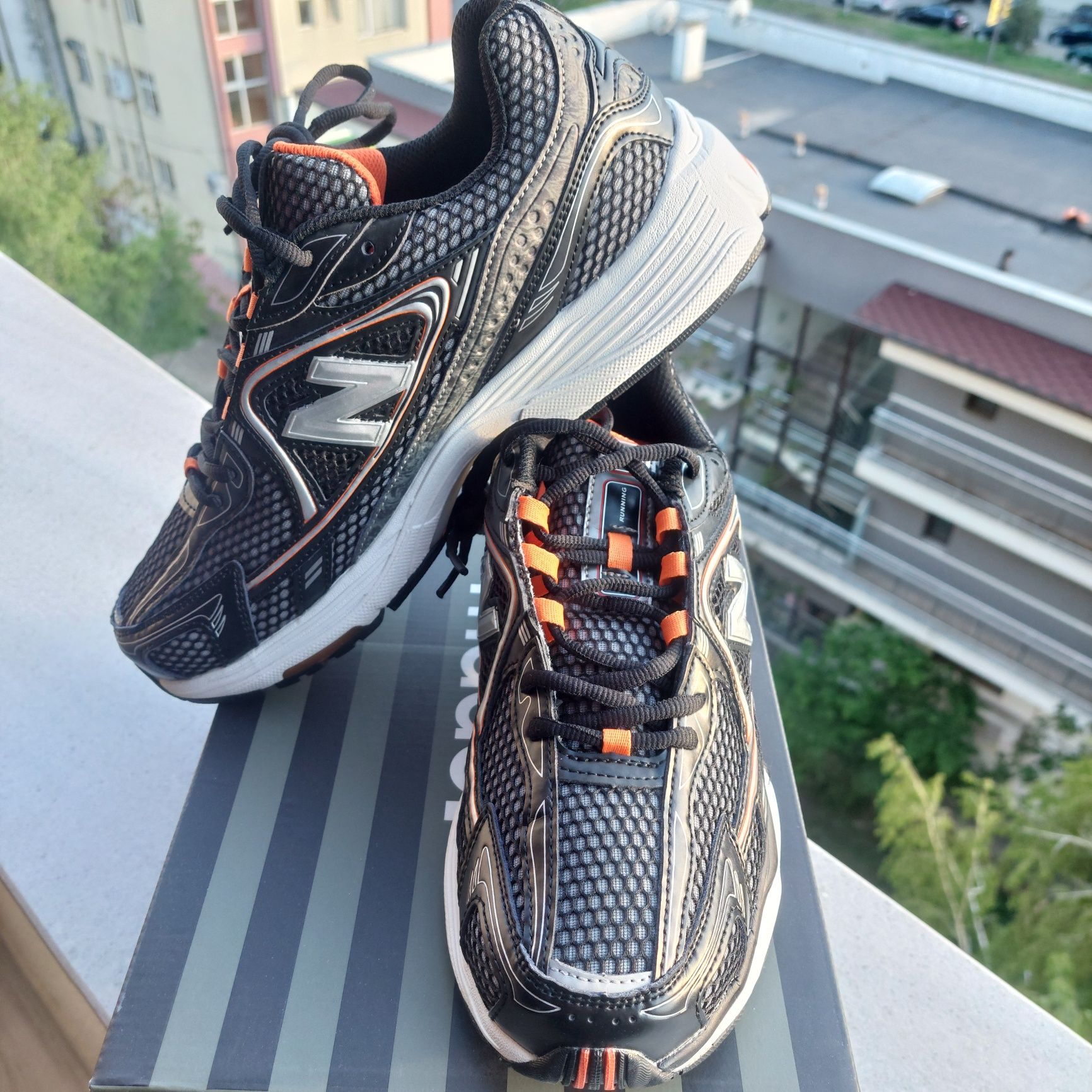 New Balance 1064 Black Silver Orange