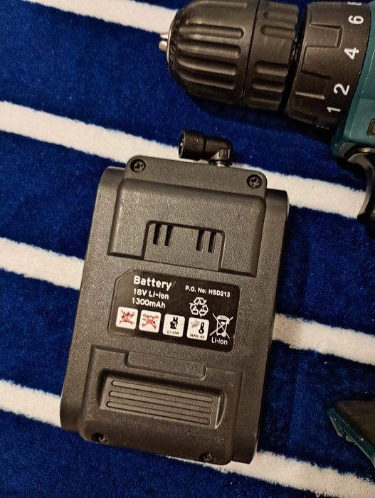 Se vinde Mașina de Găurit model MYLEK