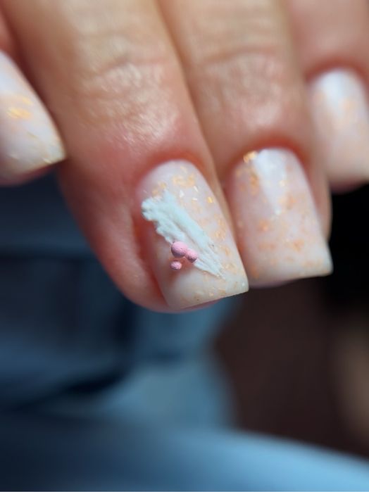 Manichiura cu gel/ oja semipermanenta / tipsuri