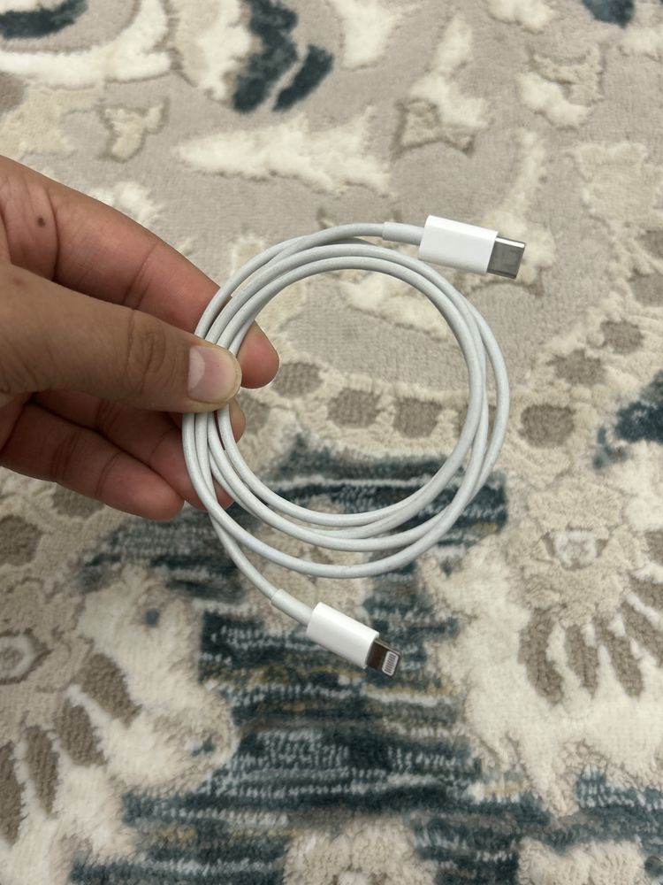 IPhone зарядка, Кабель Apple USB Type-C - Lightning 2 м