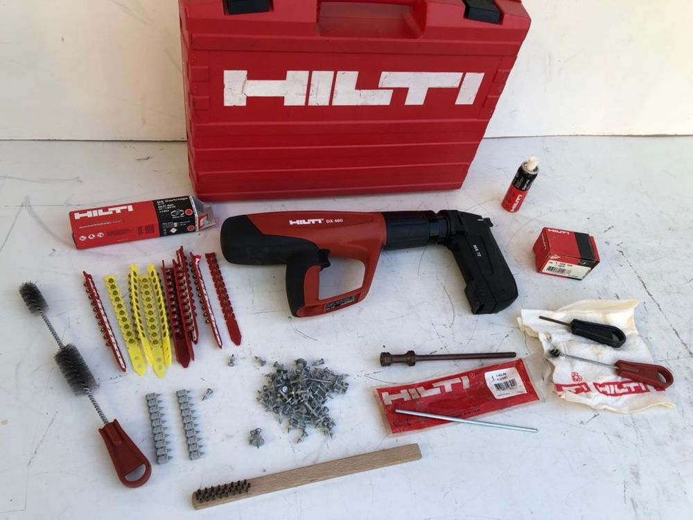 Pistol puscat cuie in Beton Hilti DX 460