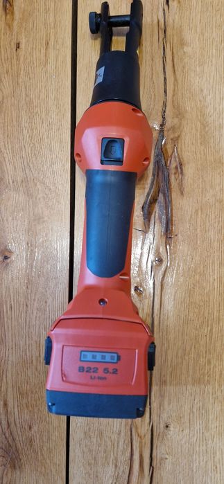 Hilti presa pentru sertizari și tăieri