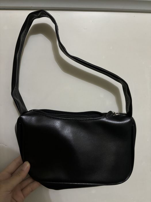 багет сумка черного цвета