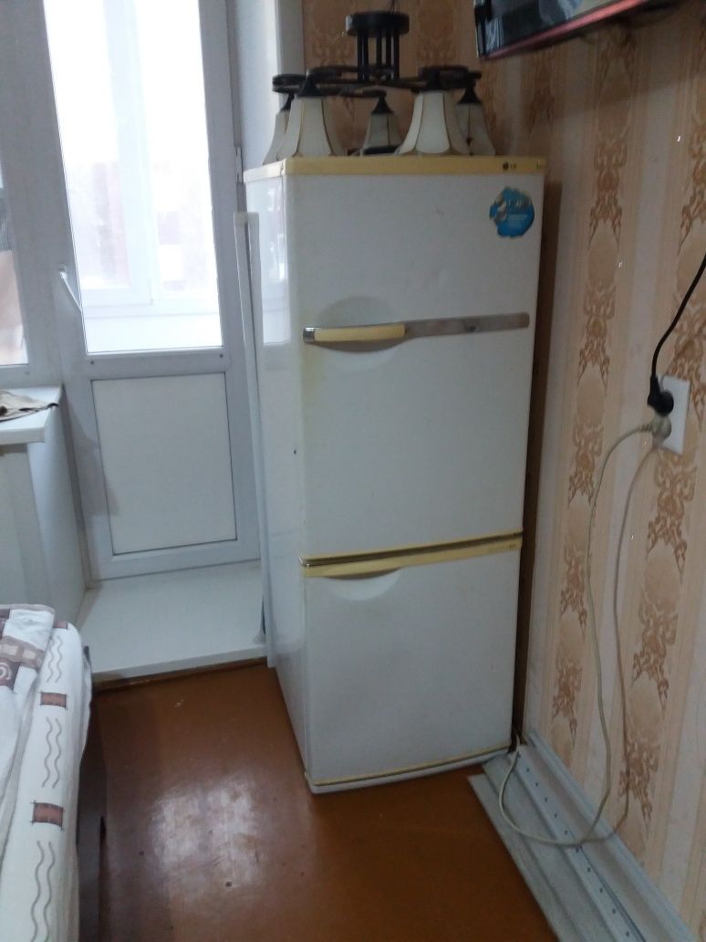 Холодильник Продам!