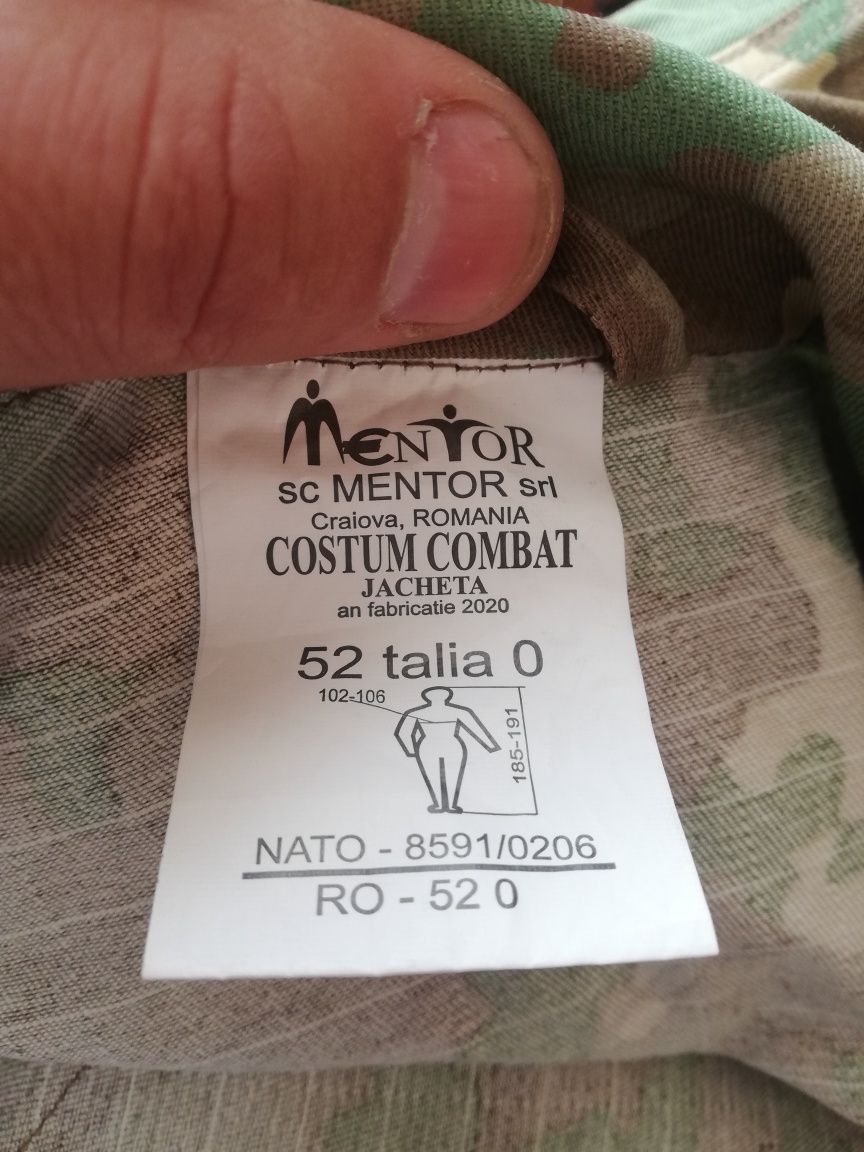 Ținută militara combat