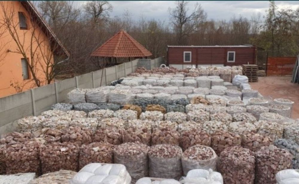 Piatra decorativa ornamentala gradina rotunjita rocarie alba rosiatica