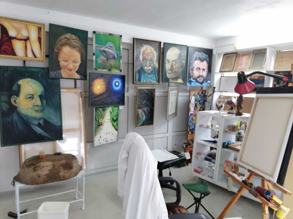 Spatiu comercial + apartament anexat