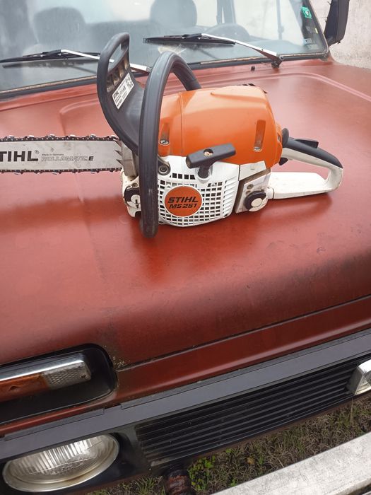 Щил / stihl 251.