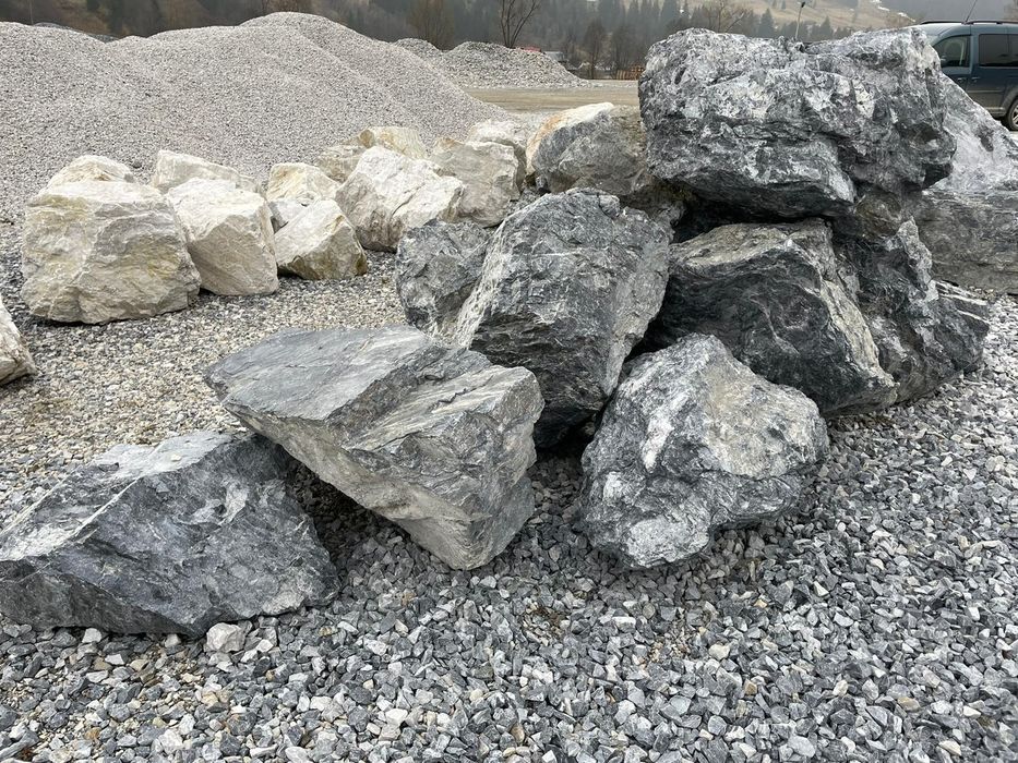 Depzit de piatra sparta gabart locație șoseaua Iasi Hlincia