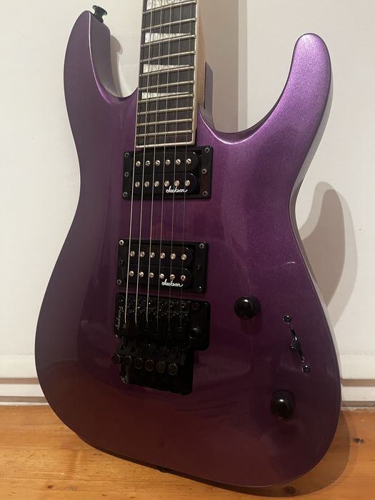 Jackson JS Series Dinky Arch Top JS32 DKA Pavo Purple