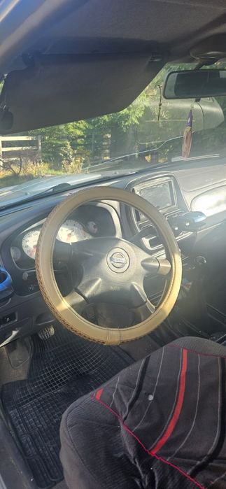 Vând nissan navara d22