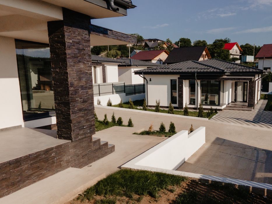 Casa de vanzare - complex nou - visan bucium