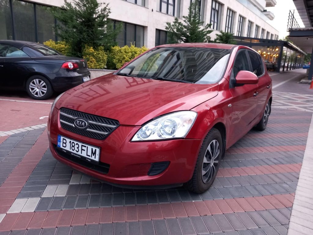 Vând KIA Ceed 2009, benzină +GPL, mașina stare foarte bună acte la zi
