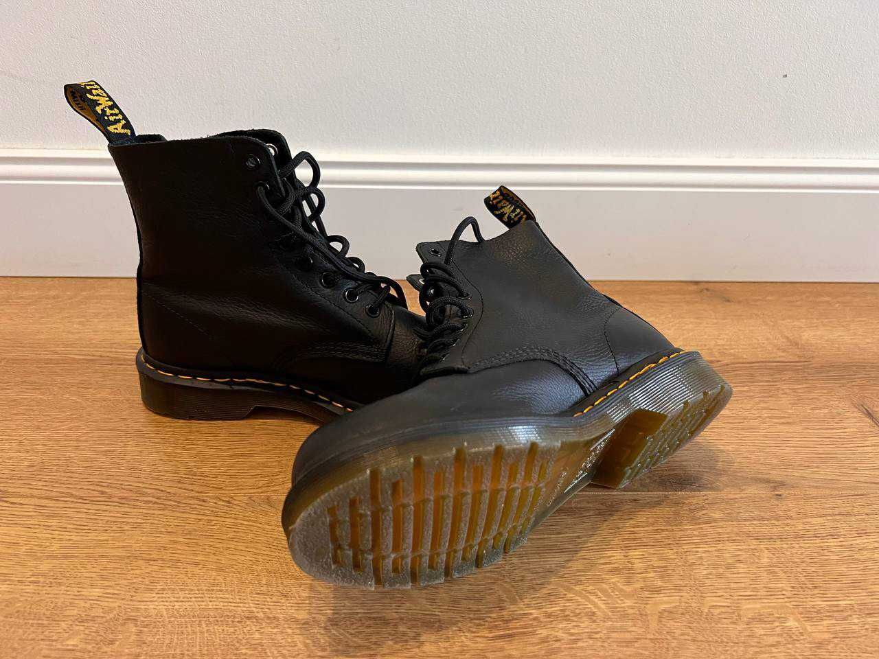 Dr. Martens
Боти Pascal  Черен 39 eu