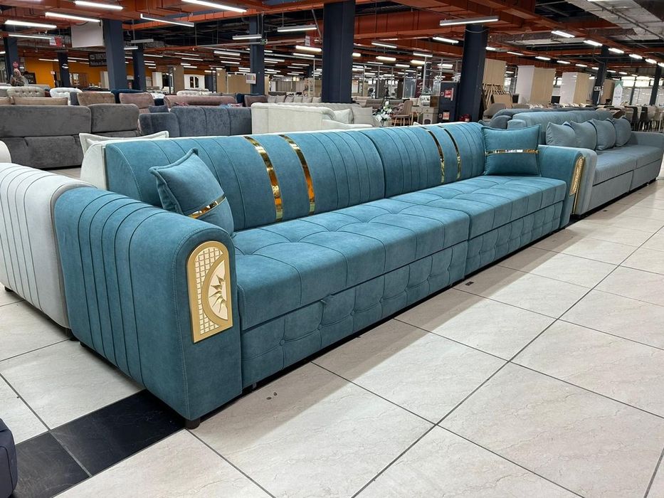 Диваны в наличии разные размеры.