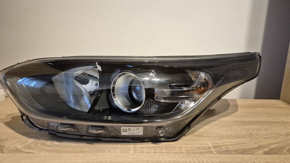 Far stânga kia ceed după 2018 LK05L H05 92101J7051