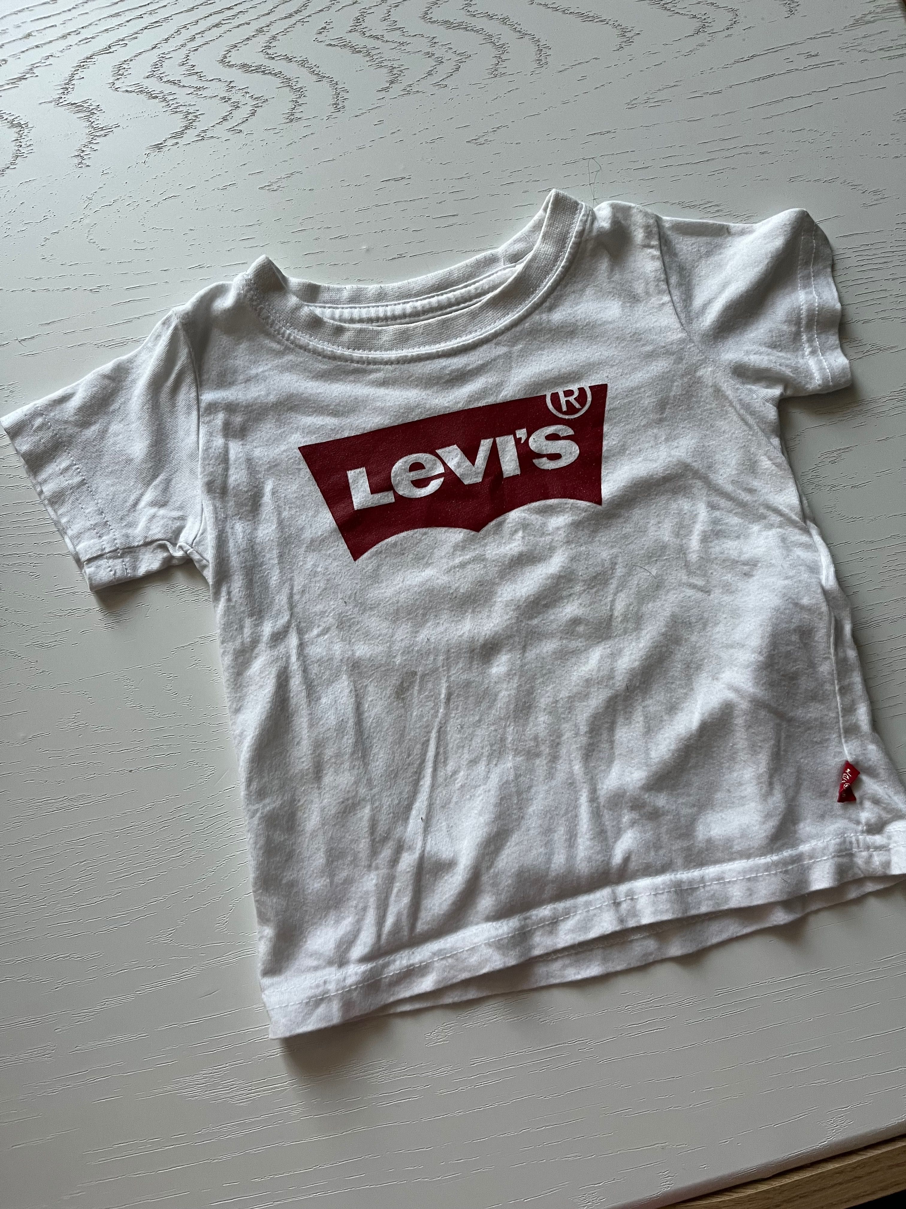 Guess Lee Cooper Levi’s унисекс ромпъри тениски дънки
