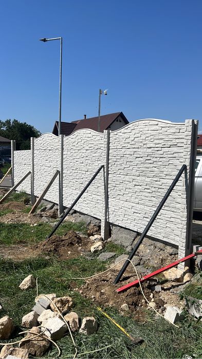 Gard placi beton si stalpi beton