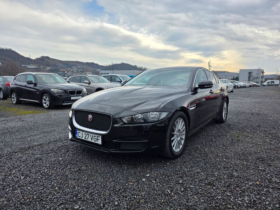 Jaguar XE Jaguar XE 2.0 Diesel Euro6 MANUAL