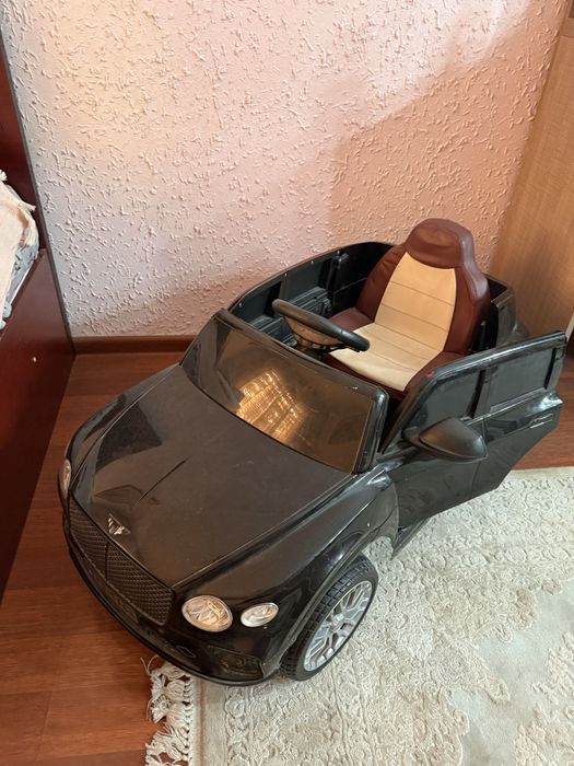 Продается  детский автомобиль