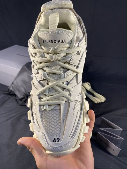 Balenciaga Track Crem