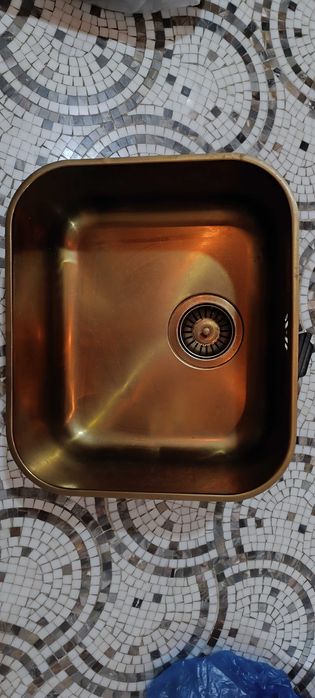 Продам кухонную раковину Smeg