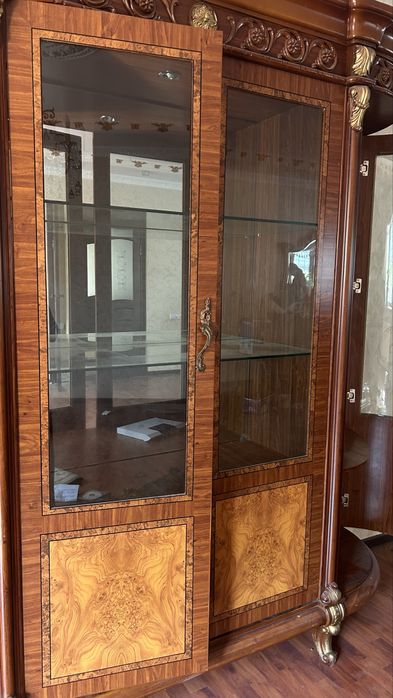 Сервант/Витрина