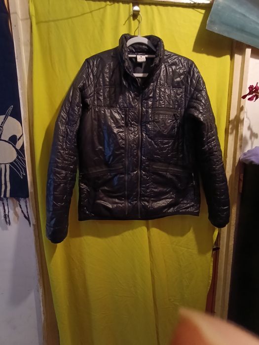 Geaca Nike lucioasă cu puf M