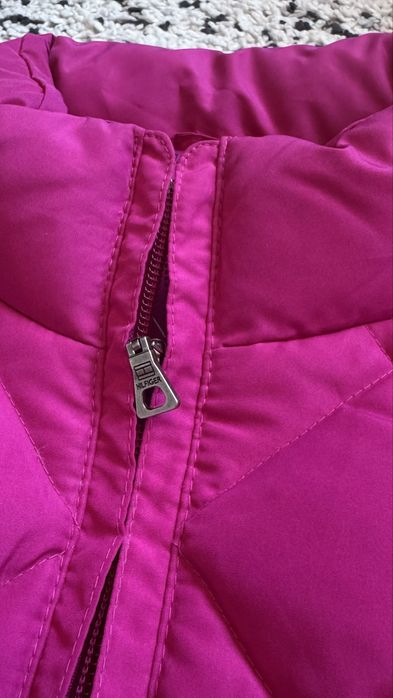 Нов дамски пухен елек Tommy Hilfiger размер XL