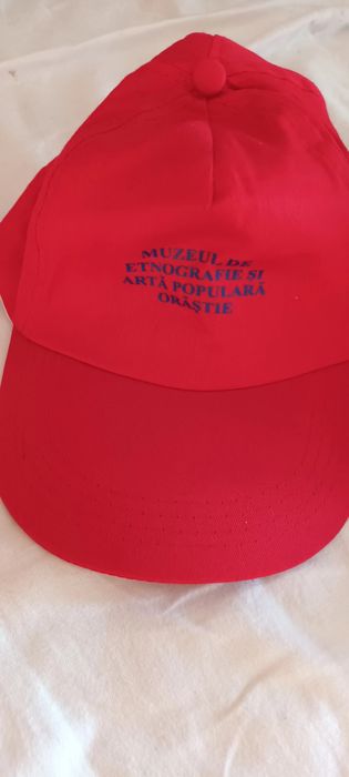 Sepci rosii din zona Orastiei muzeu si sarmizegetusa regia