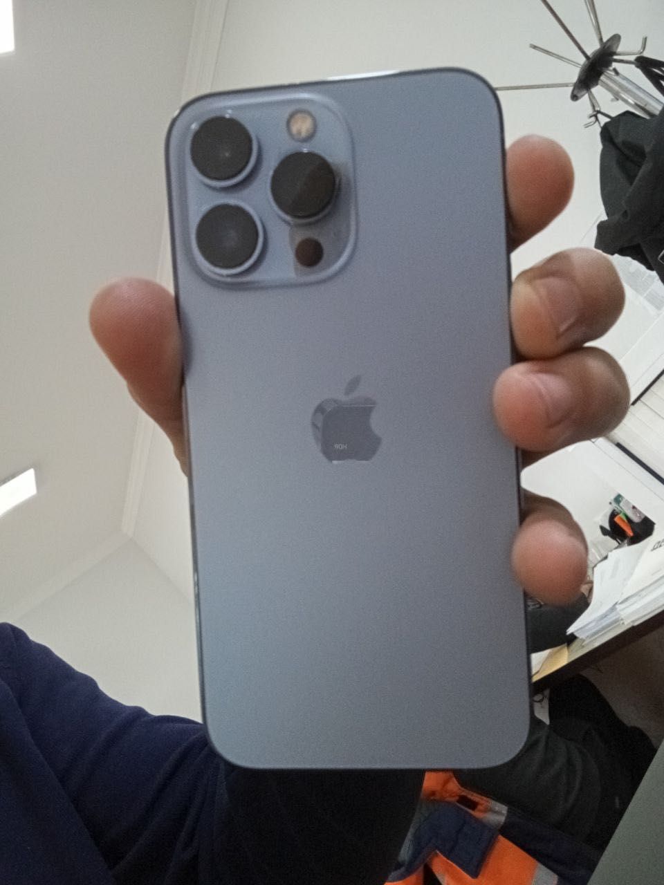 iPhone 13 pro blue