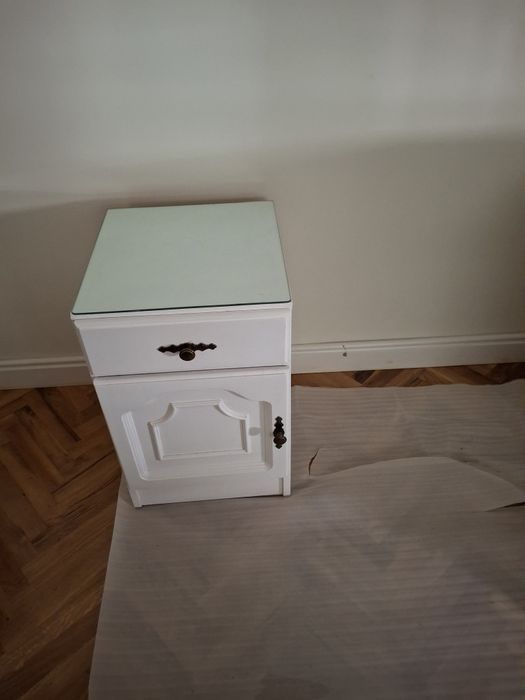 Vand set pentru hol compus din cuiet, bancuta si comoda