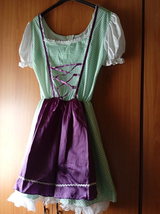 Costum carnaval , serbare