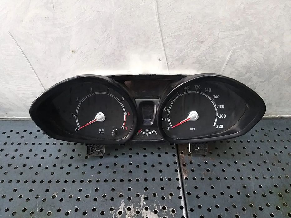Ceasuri bord benzina ford fiesta 6 cb1 ccn 8a6t10849ae
