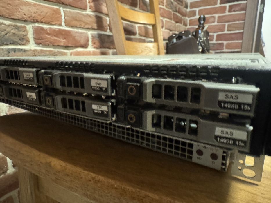 сървър DELL Poweredge R620