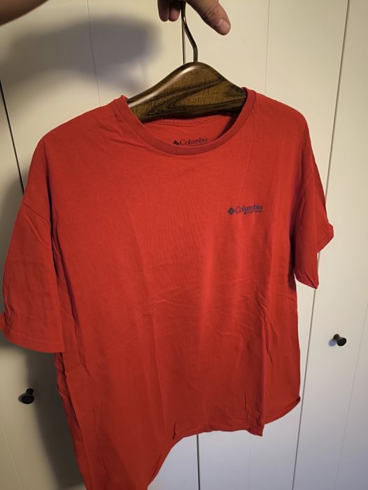 Vând Tricou Columbia PFG cu Grafică Retro (Apus și Palmieri)