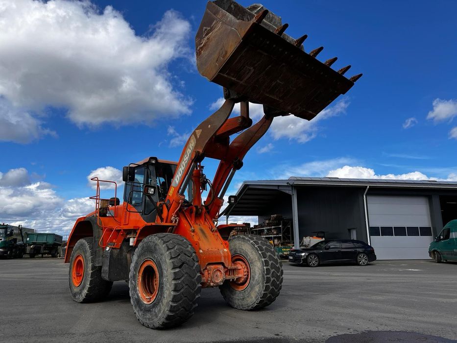 Încărcător frontal Doosan DL 420-3 / RATE LEASING / 2014