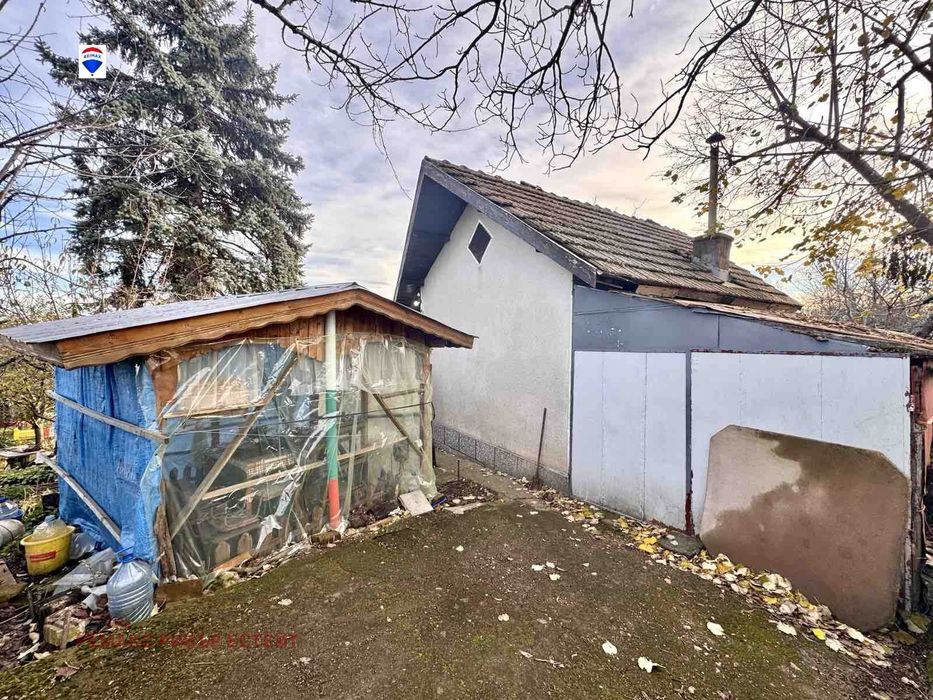 Вила за продажба в.з. Долапите