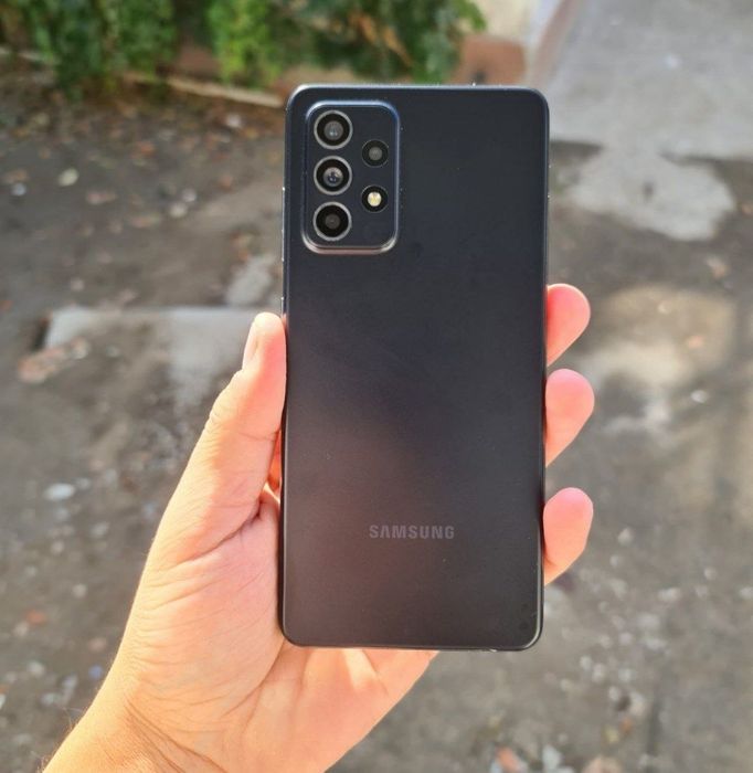 Samsung A52
Xolati ideal ochilmagan 
Aybi yuq umuman
Xotira 128 
Zarat