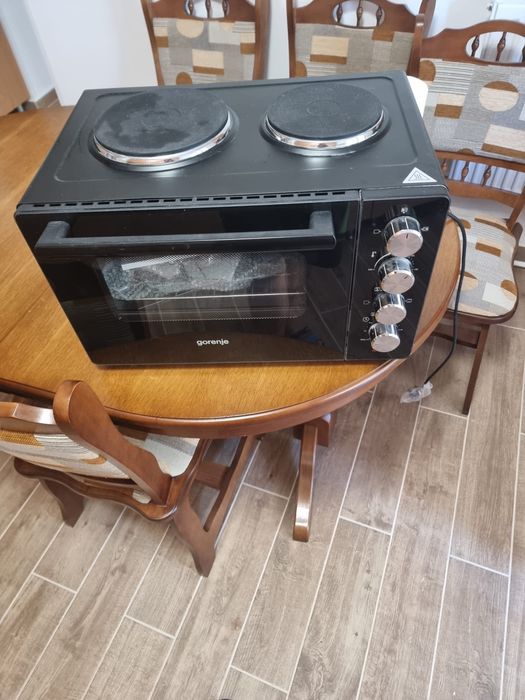 Vând mini cuptor electric Gorenje OM30GBX