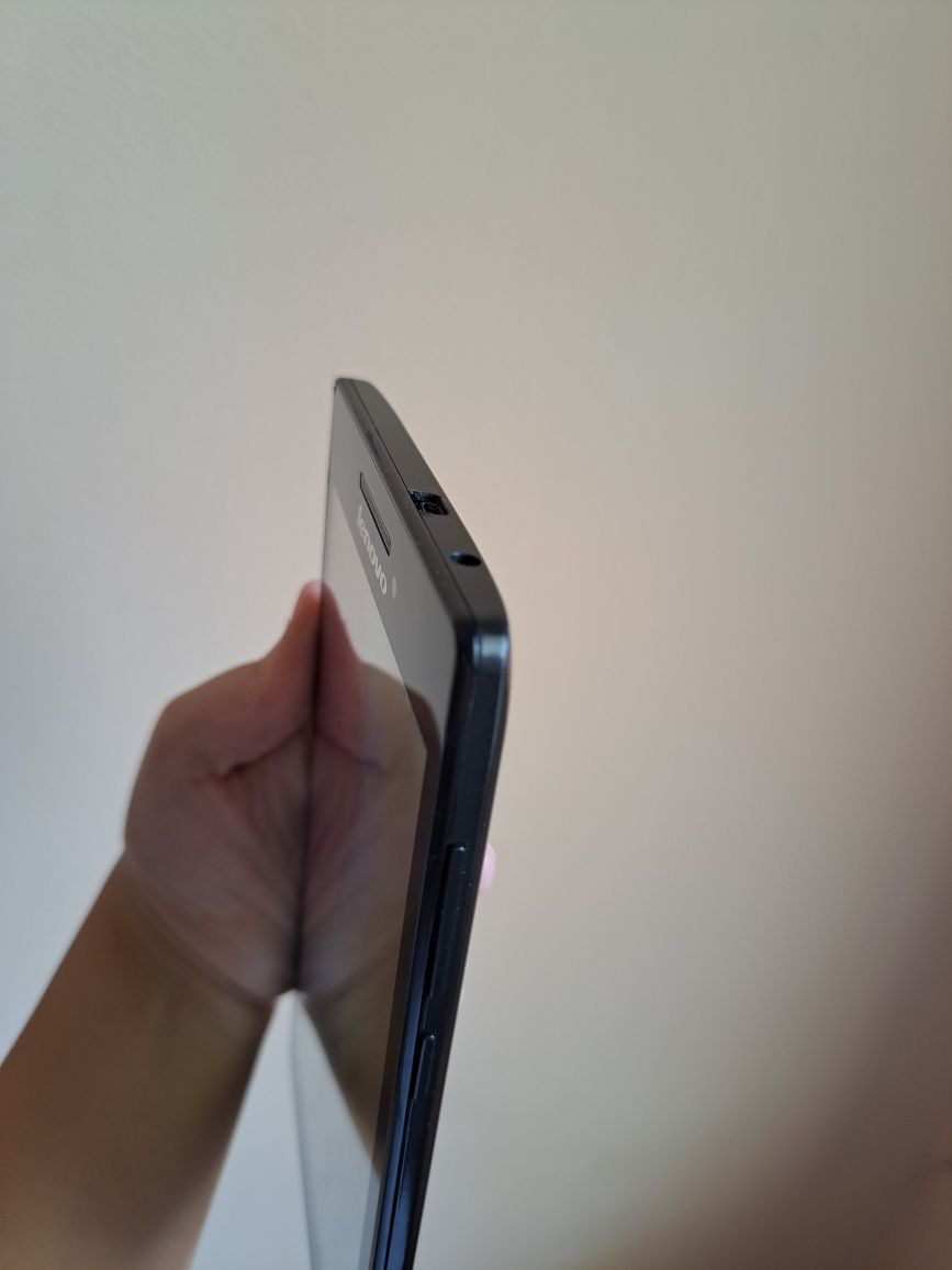 Таблет Lenovo Tab 2 A7-10 8GB, черен цвят