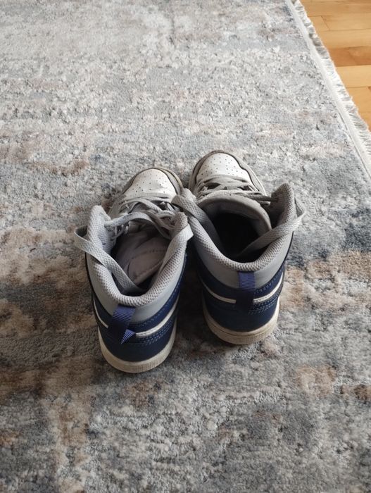 Pantofi sport Adidași Nike Jordan 1 mid sneakers mărime 34