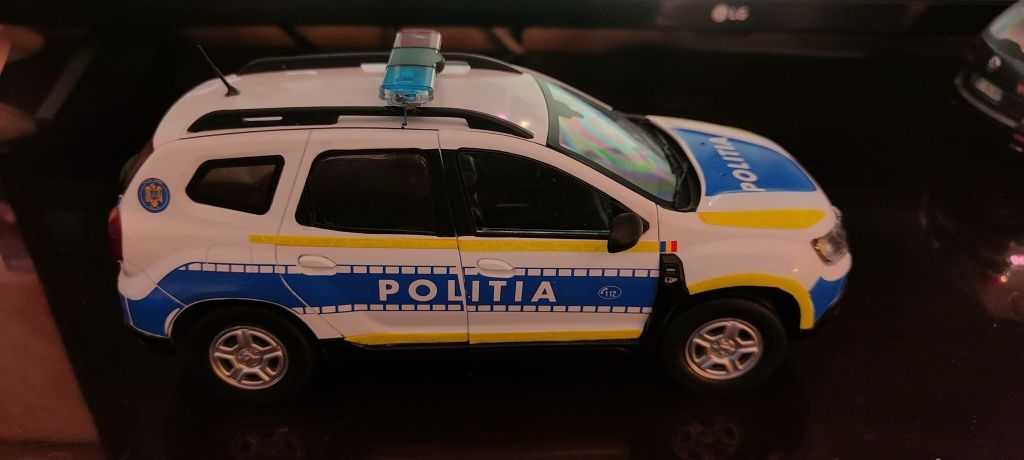 Macheta Dacia Duster ,,Poliția,, 1/18