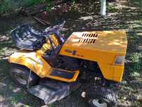 Vând tractoras tuns gazon