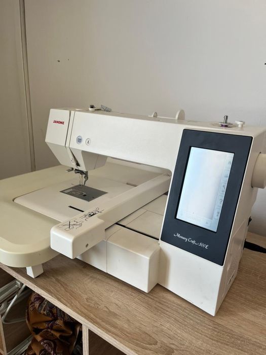 Вышивальная машина Janome Memory Craft 500E