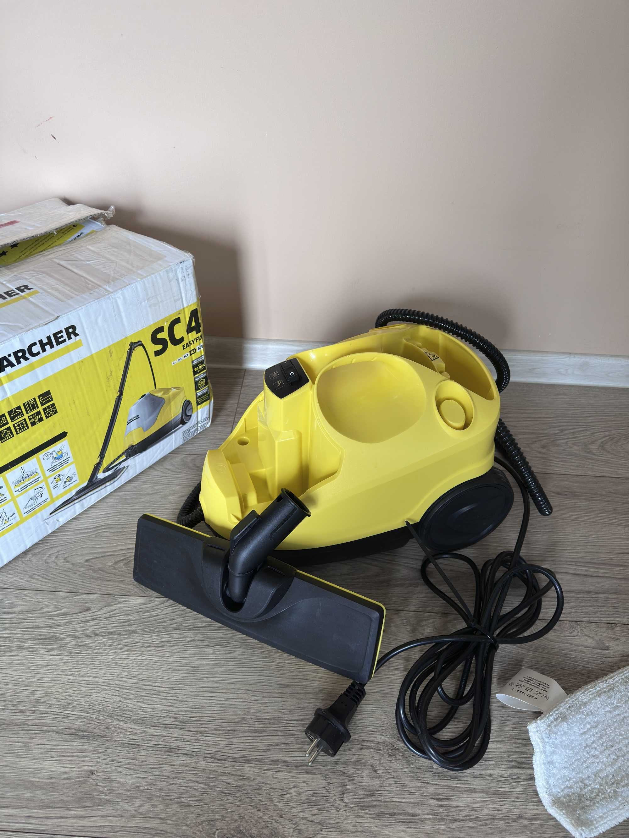 Aparat de curatat cu abur Karcher SC 4 EasyFix