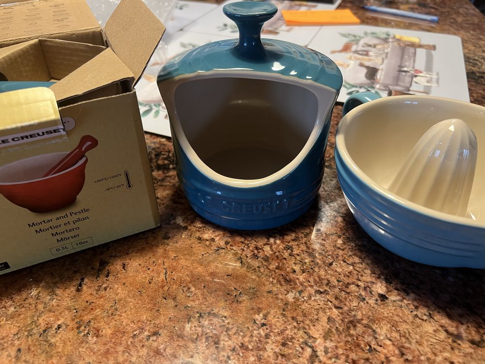 Le creuset set 3 piese- salt pig- mojar - storcator citrice!