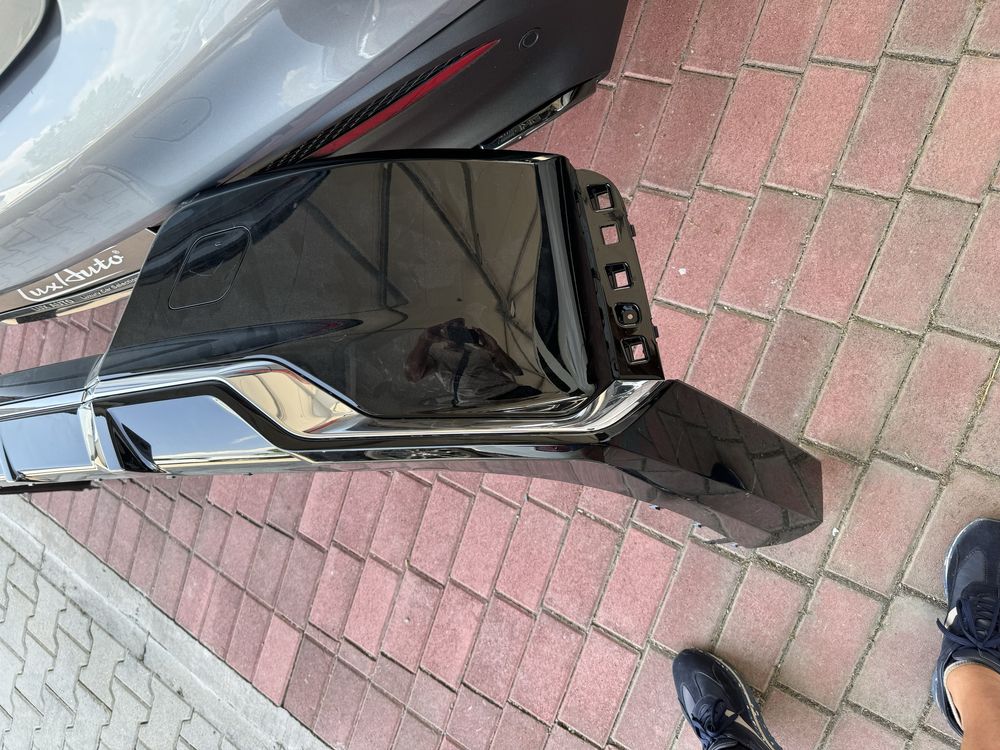 Оригинален дифузер добавка за задна броня M paket BMW 7 G70