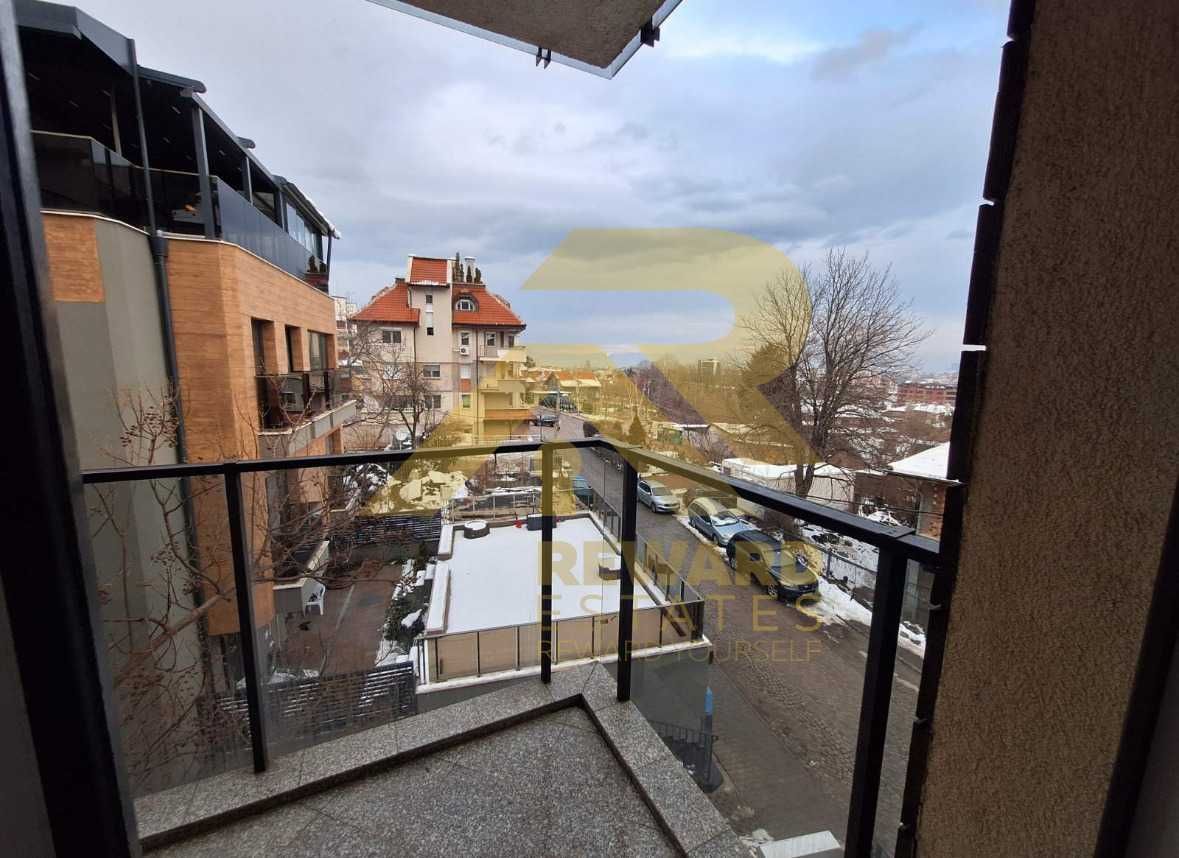 Продава се Тристаен апартамент в София, Център - 93 кв.м за 2366 €/кв.м - Снимка #9